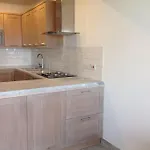 Seafront, 2 Bed In Quiet Area *