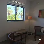 Seafront, 2 Bed In Quiet Area *