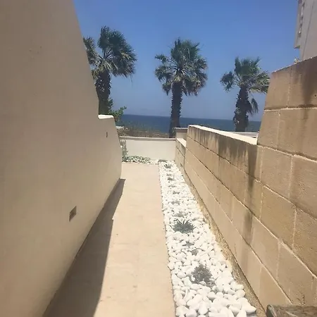 Lejlighed Seafront, 2 Bed In Quiet Area *